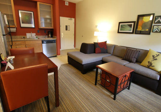Hotel By Marriott Coralville