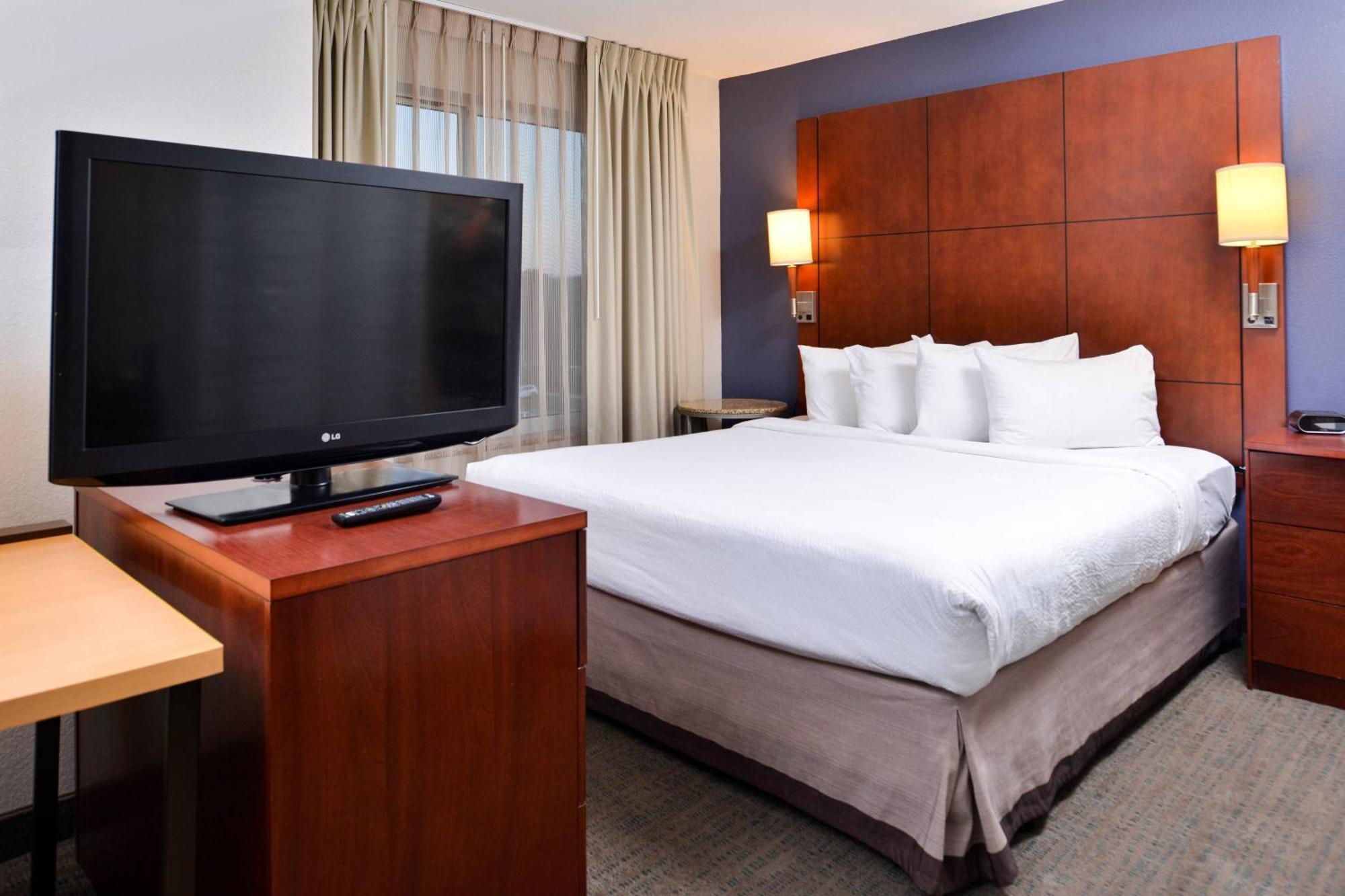 By Marriott Hotel 3*