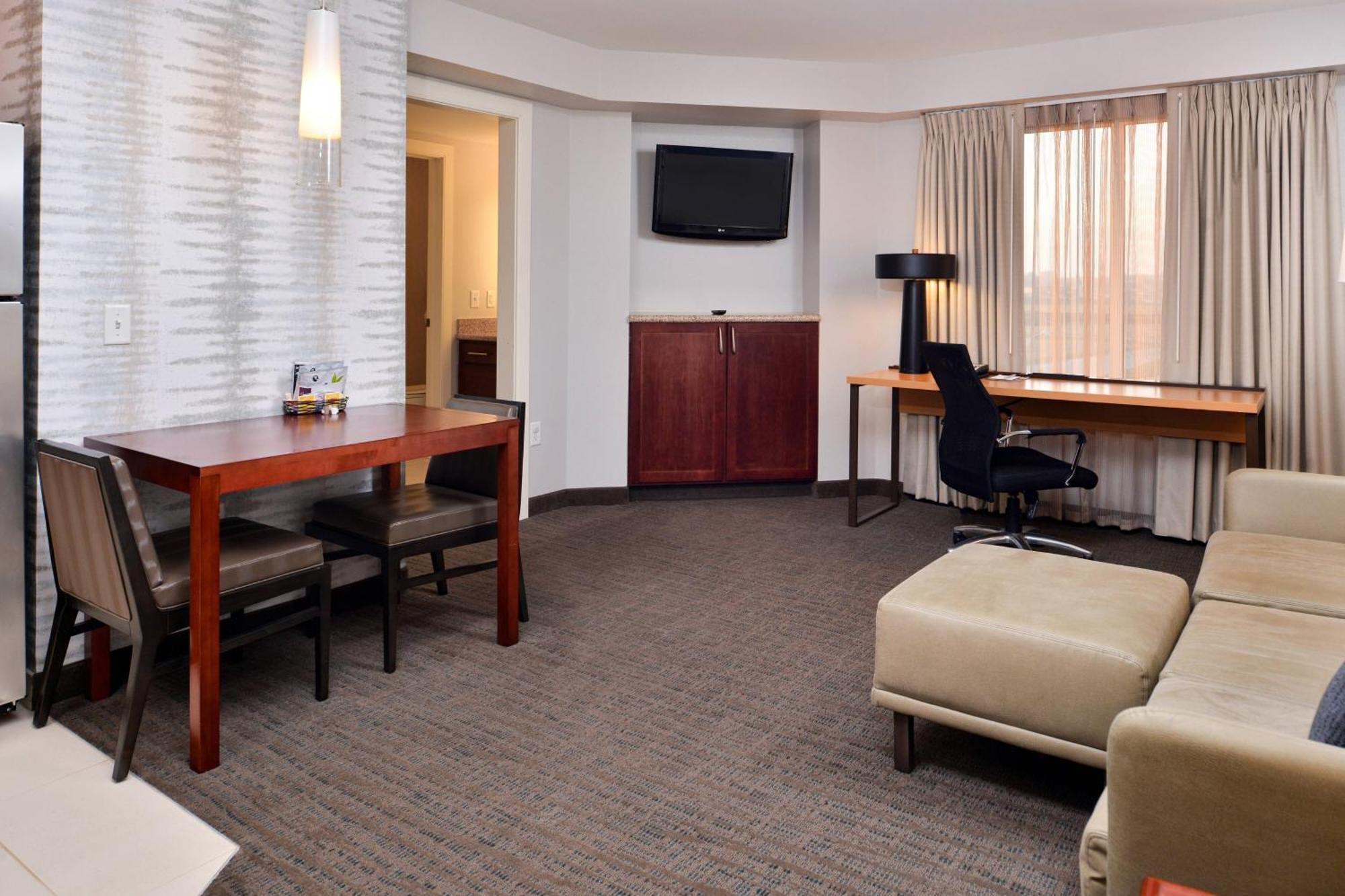 By Marriott Hotel 3*