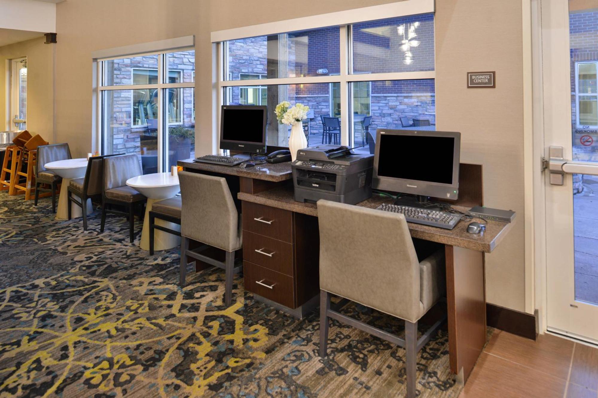 Hotel By Marriott